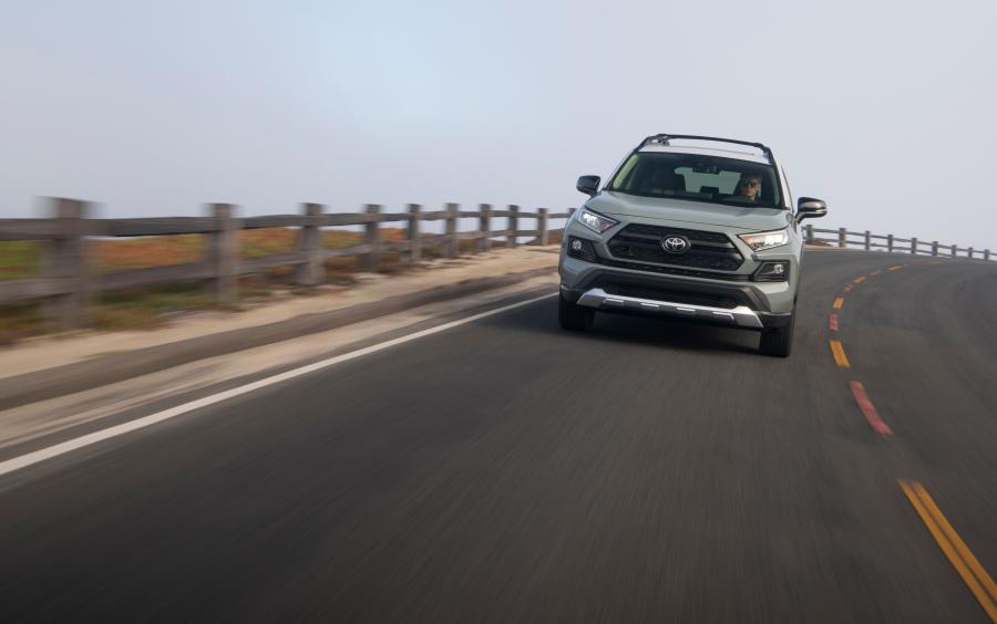  Toyota RAV4 Adventure 2018 года  (NA) (фото 54 из 196)